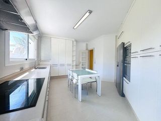 Chalet en alquiler en Elviria en Marbella