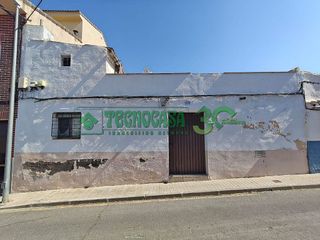 Casa adosada en venta en Bargas