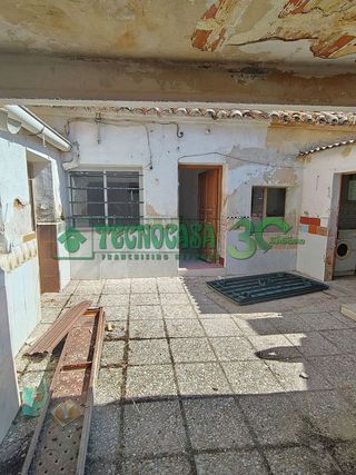 Casa adosada en venta en Bargas