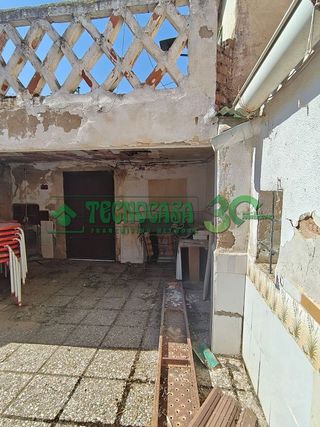 Casa adosada en venta en Bargas