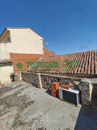 Casa adosada en venta en Bargas