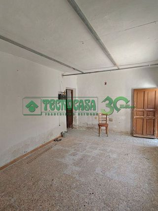 Casa adosada en venta en Bargas