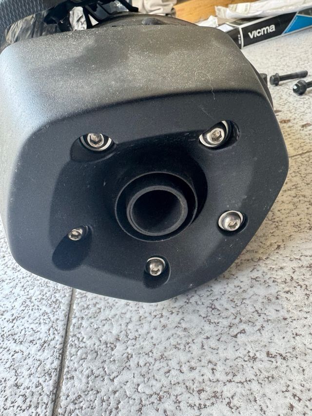 Tubo de escape Yamaha XMAX 400