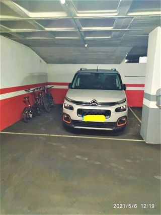 Garaje en alquiler en Centro en Gijón