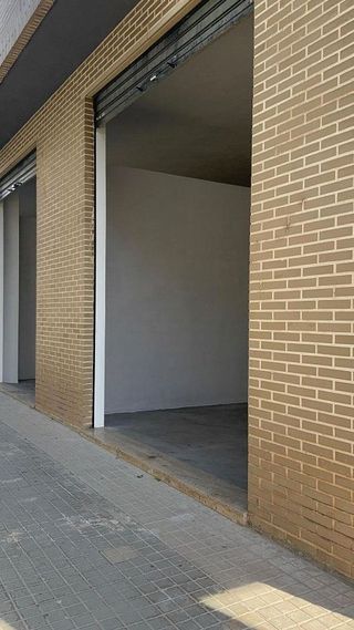 Local comercial en alquiler en Silla