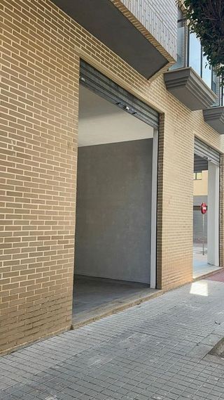 Local comercial en alquiler en Silla