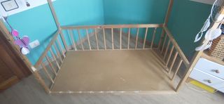 Cama infantil casita 70x140 + colchón + sábanas