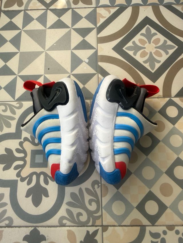 Zapatillas bebé Nike