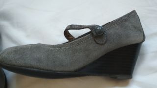 Zapatos grises ante con tira