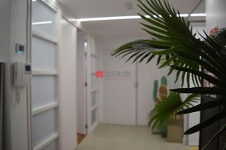 Oficina en venta en Ensanche - Sar en Santiago de Compostela