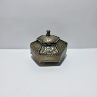 Piccolo portagioie persiano bronzo argentato