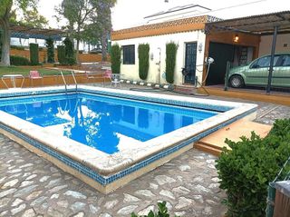 Chalet en venta en Oromana en Alcalá de Guadaira
