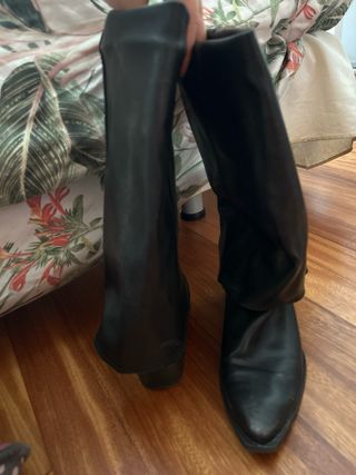 Botas altas negras