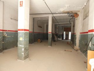 Local comercial en alquiler en Arrancapins en Valencia