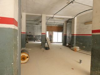 Local comercial en alquiler en Arrancapins en Valencia