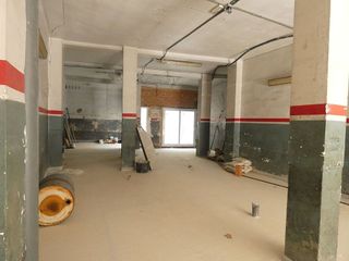 Local comercial en alquiler en Arrancapins en Valencia