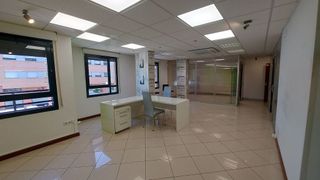 Oficina en alquiler en Cascajos - Piqueras en Logroño