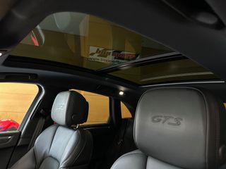Porsche Macan GTS 2024