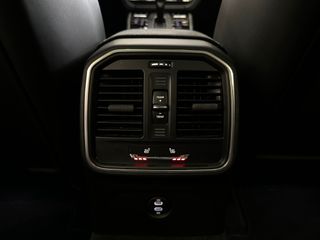 Porsche Macan GTS 2024