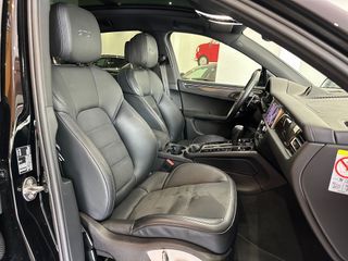 Porsche Macan GTS 2024