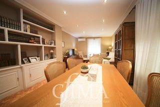 Chalet en venta en Tomelloso