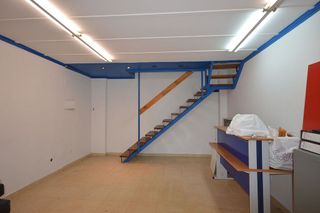 Local comercial en alquiler en Agra del Orzán - Ventorrillo - Vioño en Coruña (A)