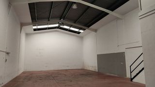 Nave industrial en alquiler en Polígonos - Recinto Ferial Cortijo de Torres en Málaga