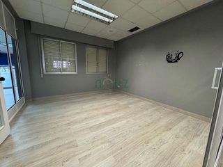 Local comercial en alquiler en Centro en Ourense