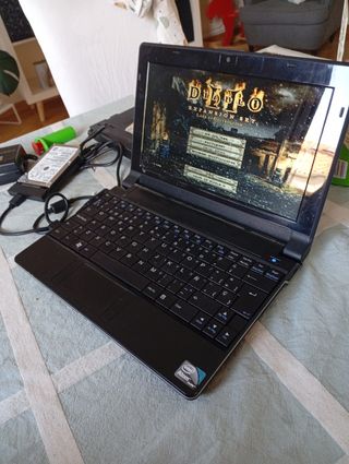 Mini PC Intel Atom Negro
