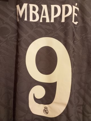 Camiseta Real Madrid Authentic 24/25 UCL Mbappe.