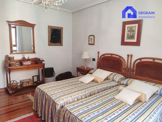 Piso en venta en Zona Teatro Campoamor en Oviedo