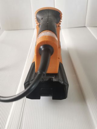 Vendo lijadora orbital 240W