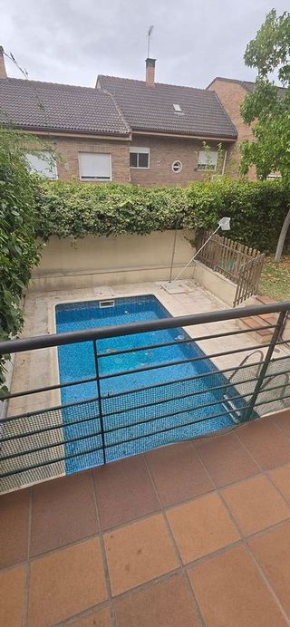 Casa adosada en alquiler en Prado de Somosaguas en Pozuelo de Alarcón