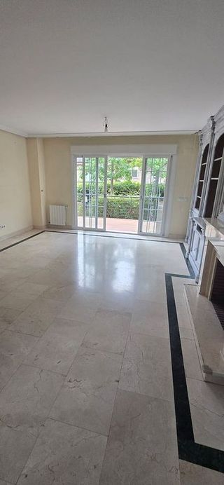 Casa adosada en alquiler en Prado de Somosaguas en Pozuelo de Alarcón