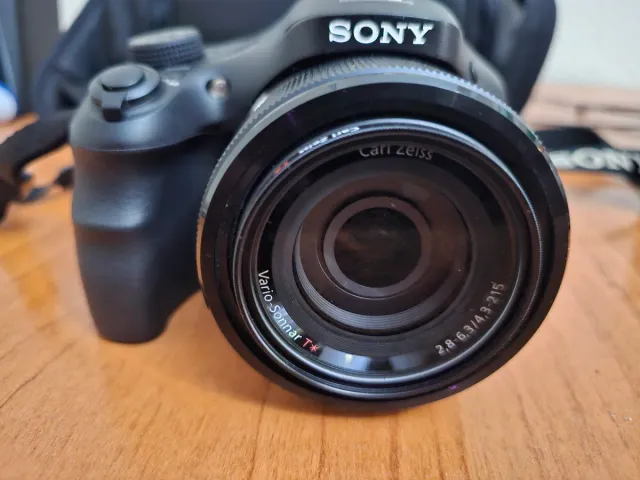 Cámara Sony 50x Zoom + Bolso