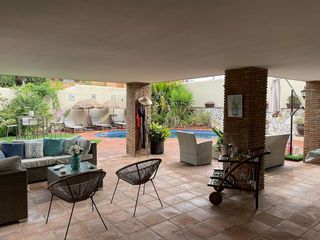 Chalet en venta en La Granja-La Colina-Los Pastores en Algeciras