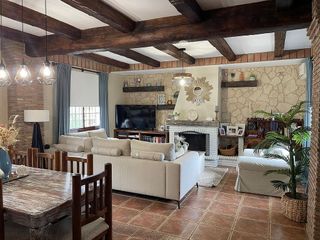 Chalet en venta en La Granja-La Colina-Los Pastores en Algeciras