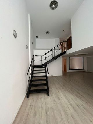 Oficina en alquiler en La Calzada en Sevilla