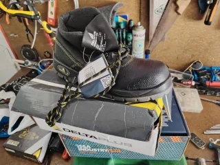 Botas de seguridad Delta Plus Talla 43