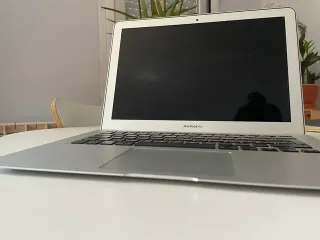 Macbook Air 2017 “13 i7 8GB