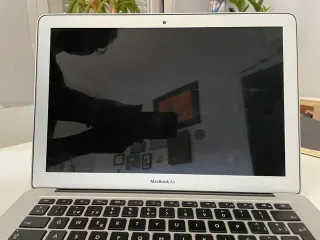 Macbook Air 2017 “13 i7 8GB