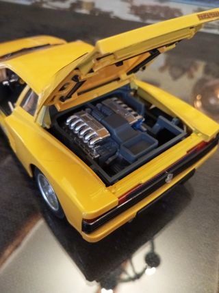 1:18 FERRARI TESTAROSSA DEL 1984