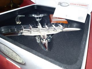 Avión de colección militar 