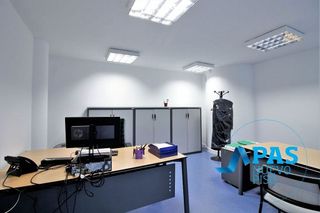 Oficina en venta en Numancia - San Fernando en Santander