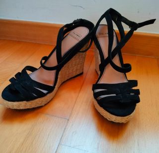 Sandalias Pull&Bear Negras Cuña