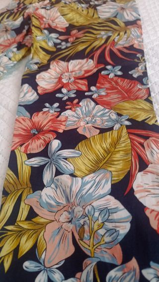Pantalón estampado floral