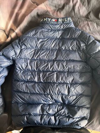 Cazadora Tommy Hilfiger azul talla 7/8 (128) 