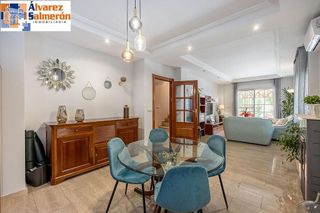 Chalet en venta en Pajaritos - Plaza de Toros en Granada