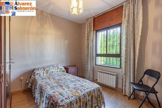 Chalet en venta en Gójar