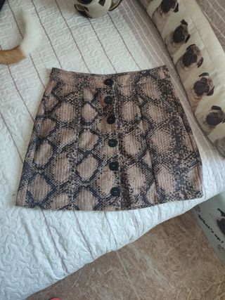 Falda animal print Lefties 